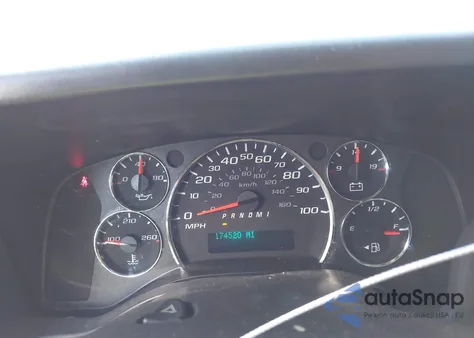 2014 Chevrolet Express 2500 Work Van z USA, uszkodzony, nr VIN 1GCWGFBA5E1175862